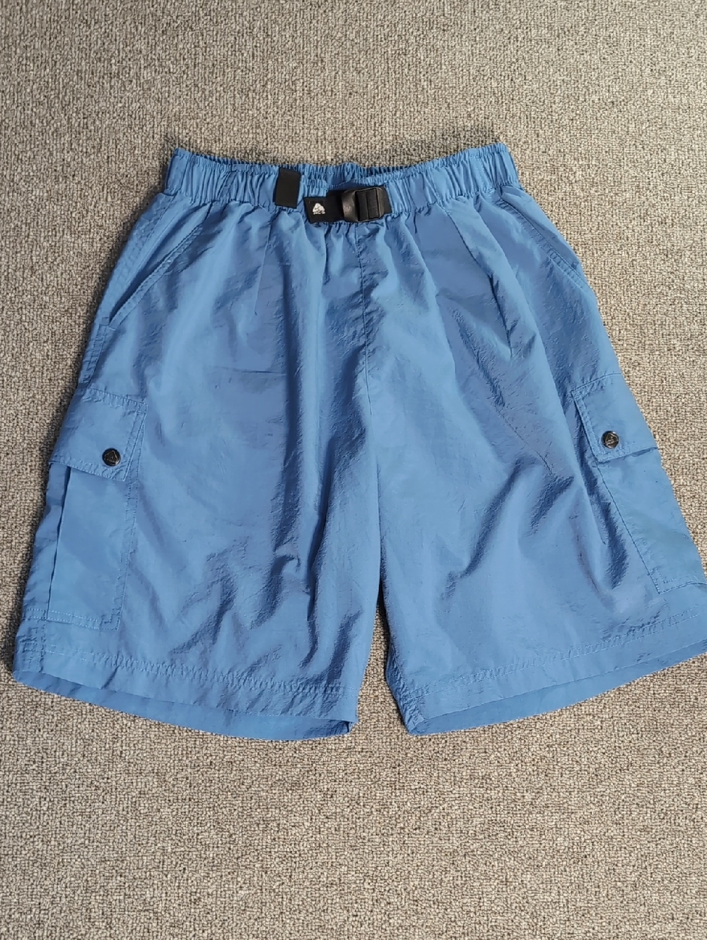Vintage 90’s Nike ACG Belted Cargo Hiking Shorts Size Medium in Ocean Blue